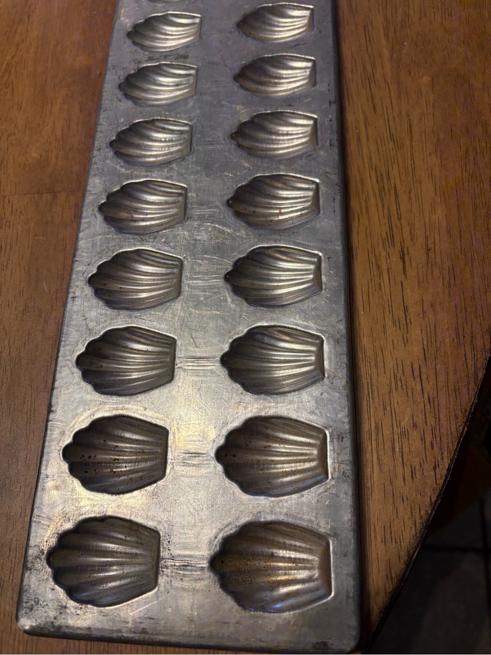 Vintage Goebel #43 France Madeleine pan. 15.5 x 5”. Made if tin